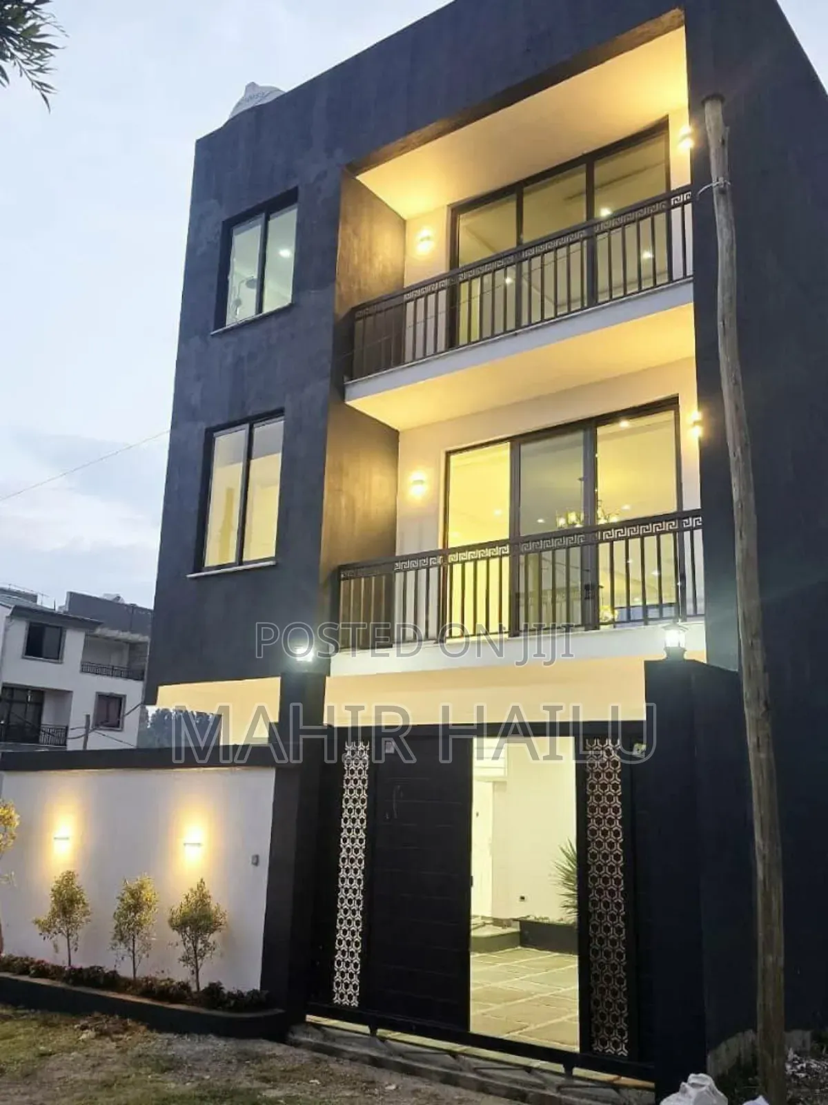 4bdrm House in Real, Bole for sale