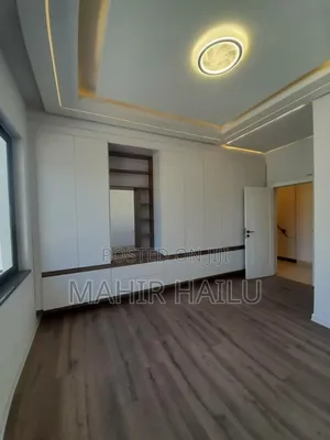 4bdrm Villa in Real, Bole for sale