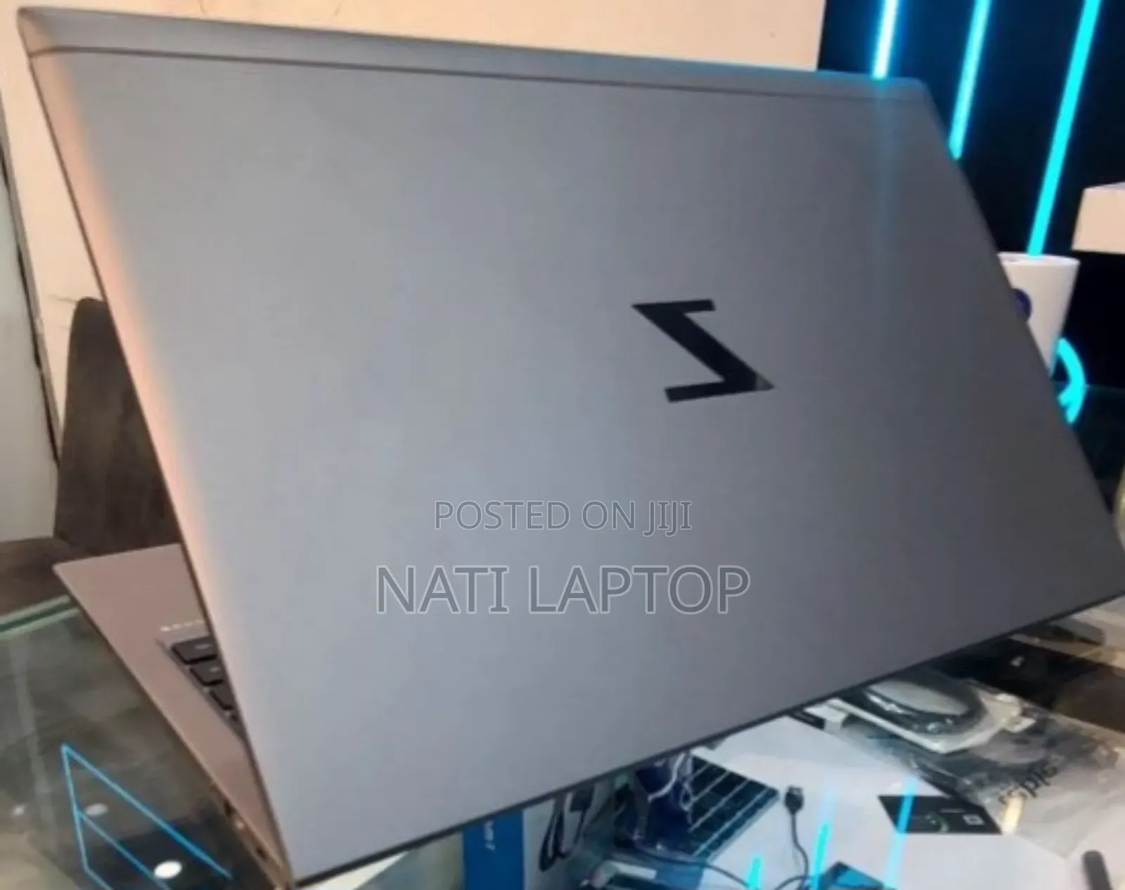 New Laptop HP ZBook Firefly G8 16GB Intel Core i7 SSD 512GB