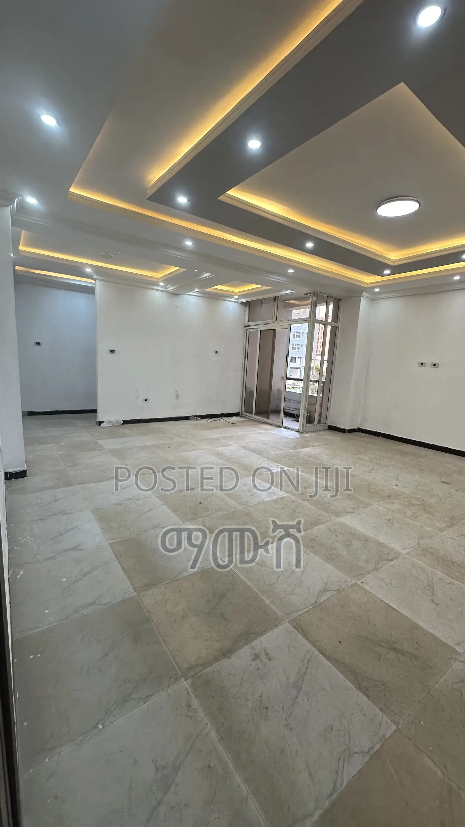 Furnished 3bdrm Condo in አያት, Bole for sale