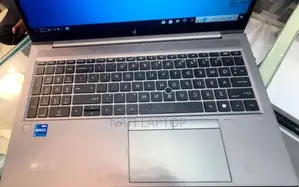 New Laptop HP ZBook Firefly G8 16GB Intel Core i7 SSD 512GB
