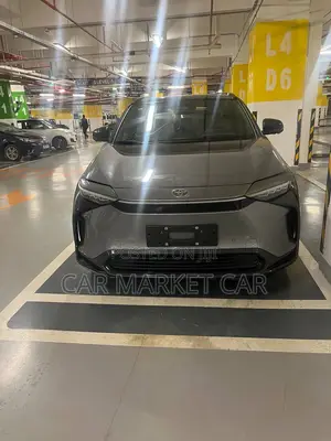 New Toyota bZ4X 71.4 kWh FWD 2023 Gray