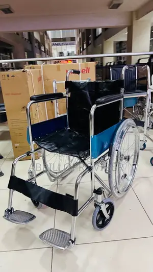 Aluminum Alloy Manual Wheelchair 100kg Load Capacity Ergonomic Design