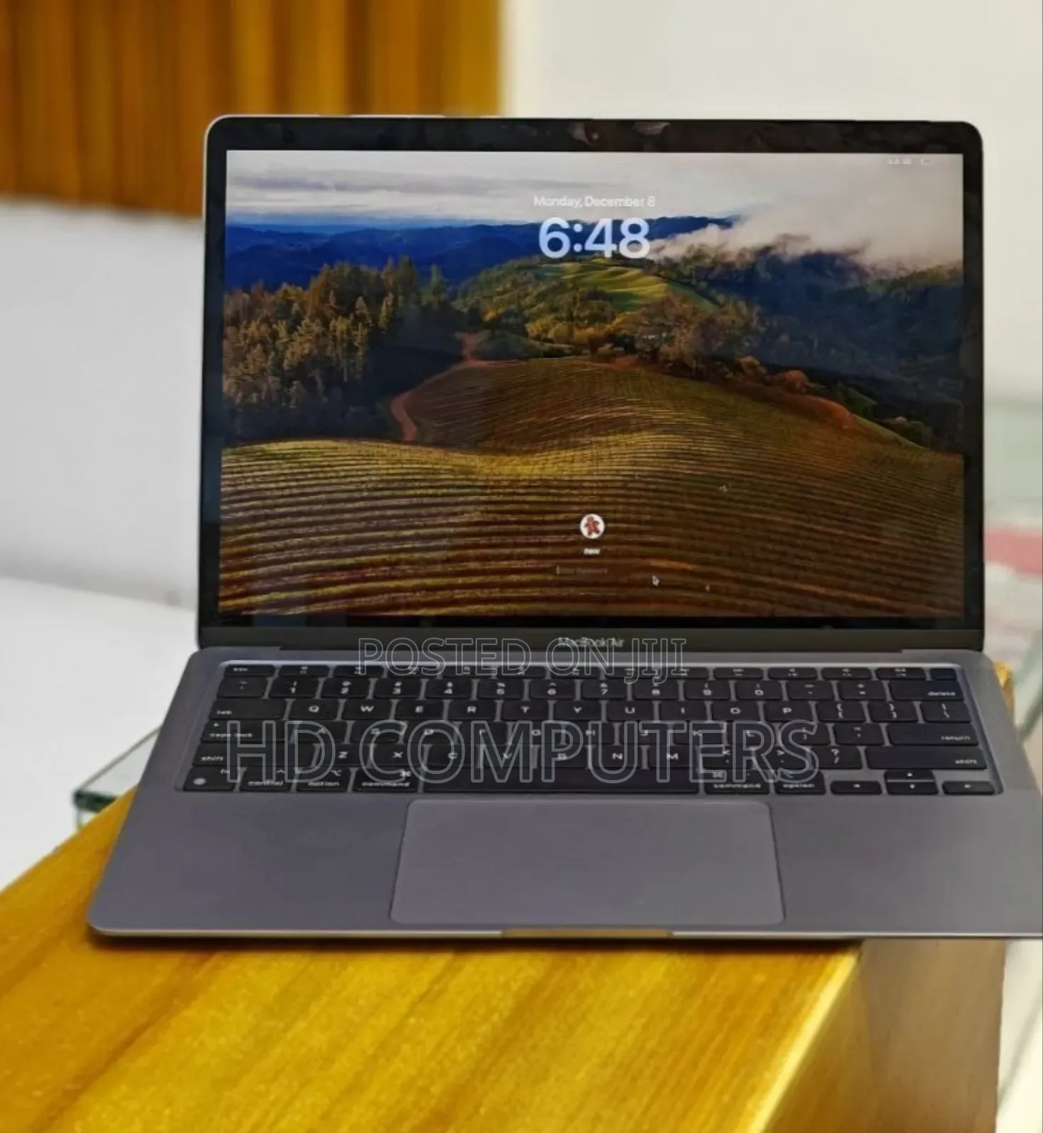 New Laptop Apple MacBook Air 2020 M1 8GB Apple M1 SSD 256GB