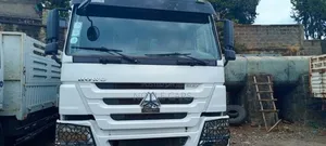 HOWO Sinotruk 2023 White