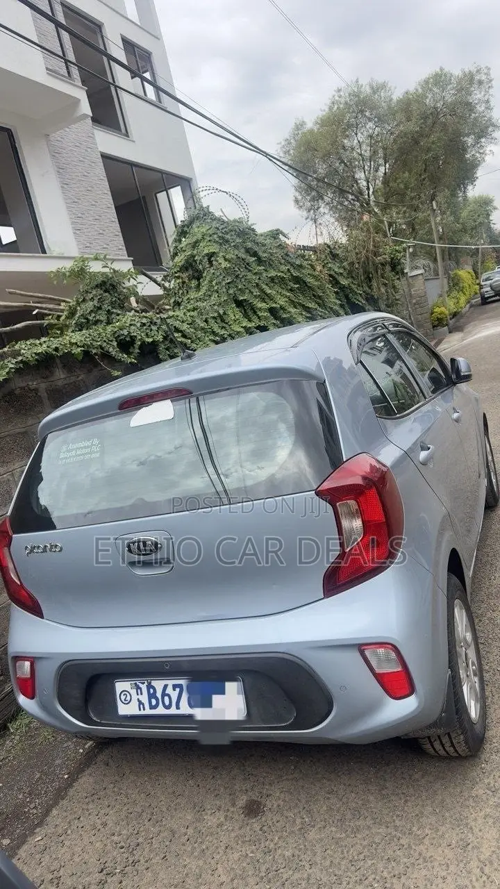 Kia Picanto 2021 Blue
