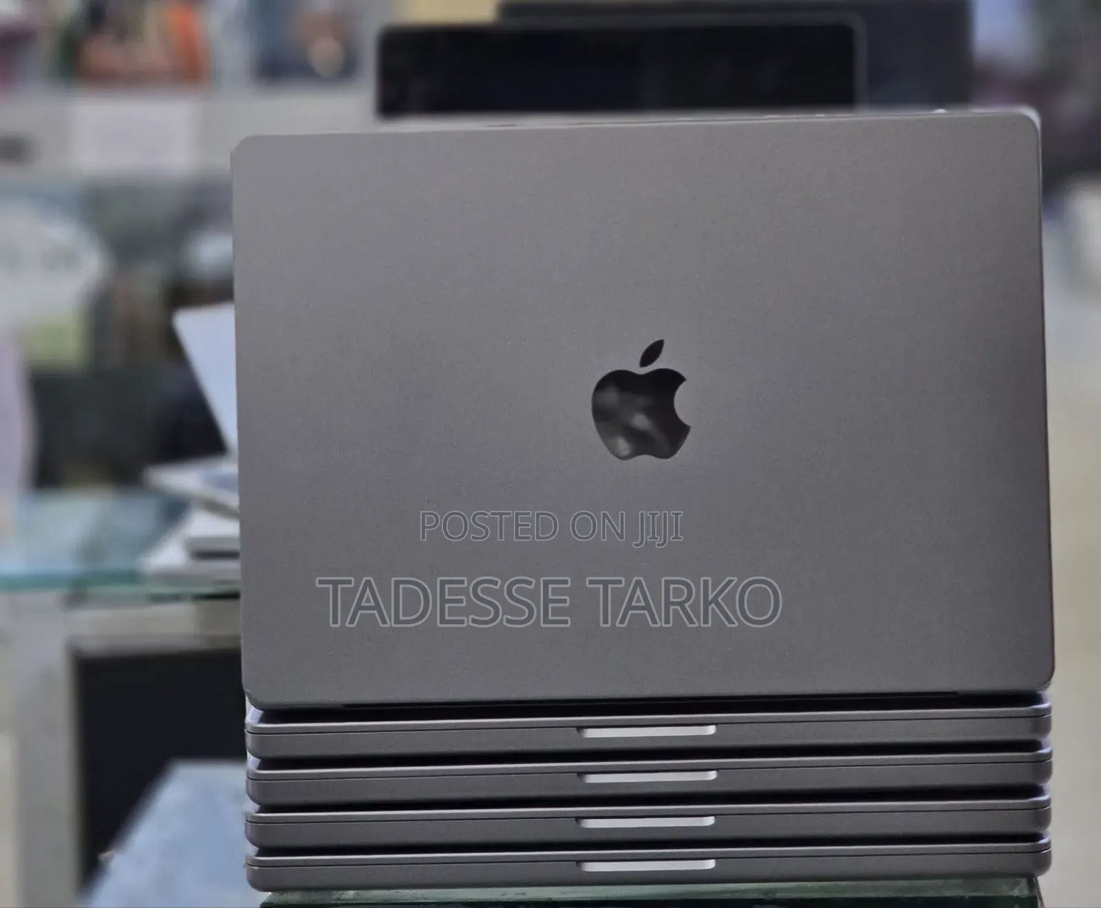 New Laptop Apple MacBook Pro M1 32GB Apple M1 Pro SSD 512GB