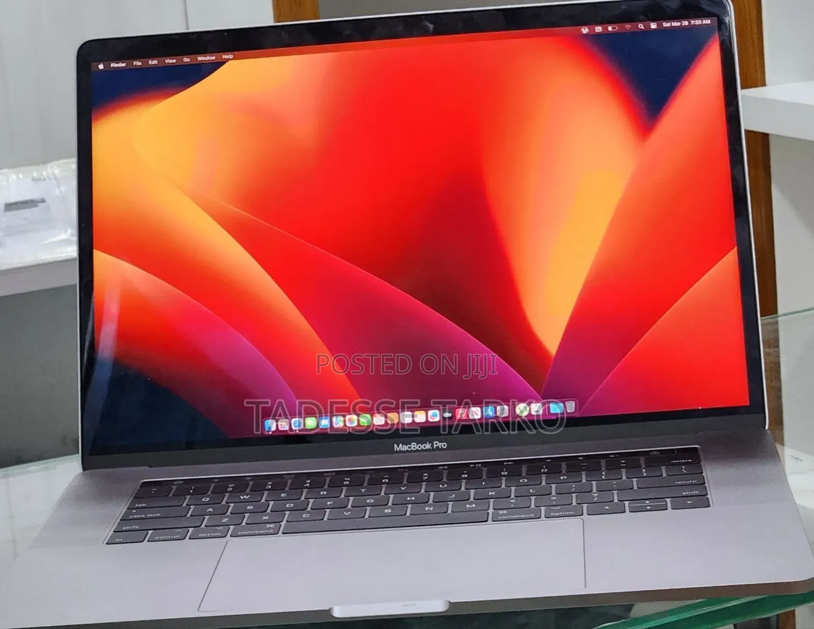 New Laptop Apple MacBook Pro 2017 16GB Intel Core i7 SSD 512GB