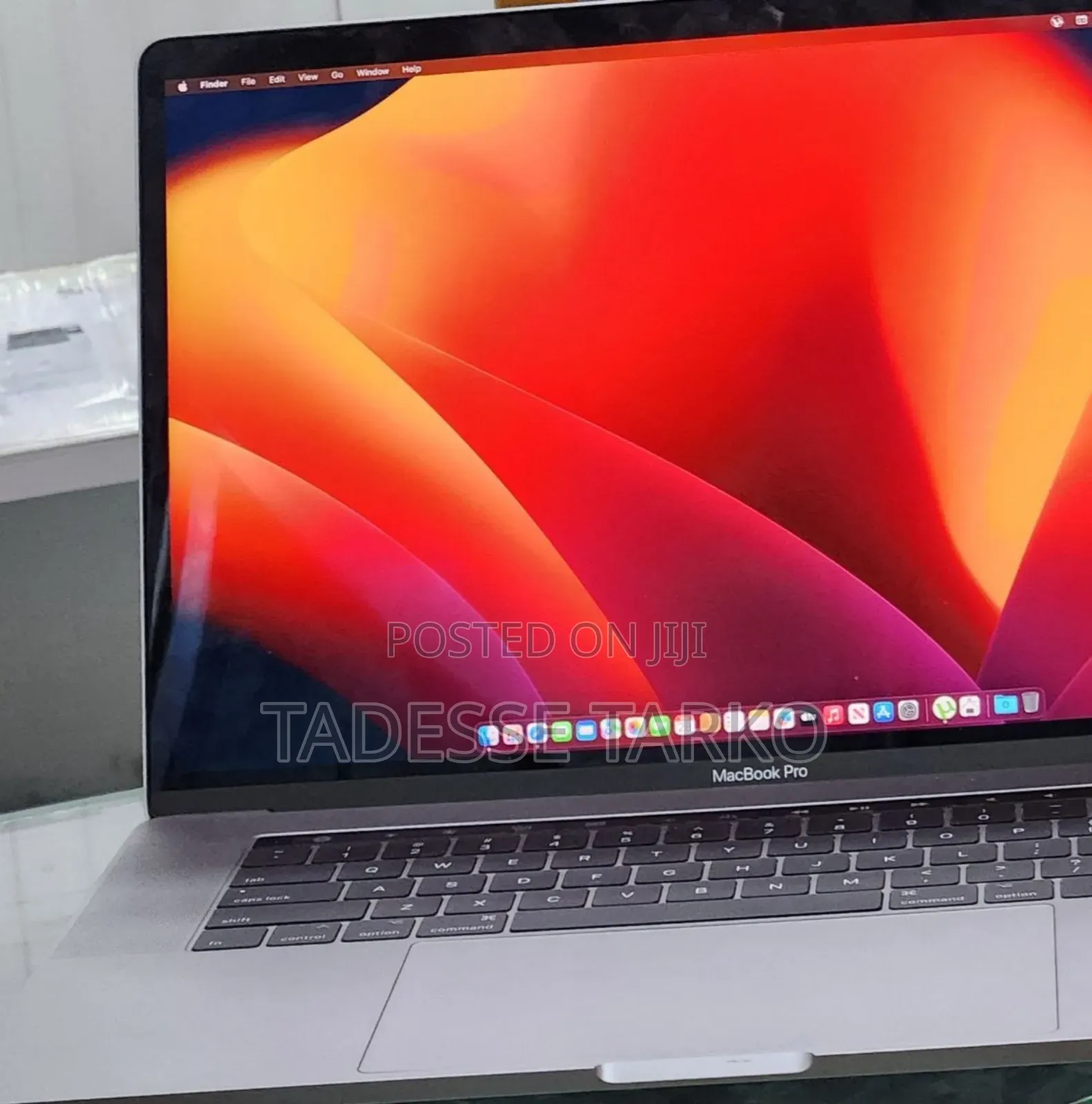 New Laptop Apple MacBook Pro 2017 16GB Intel Core i7 SSD 512GB