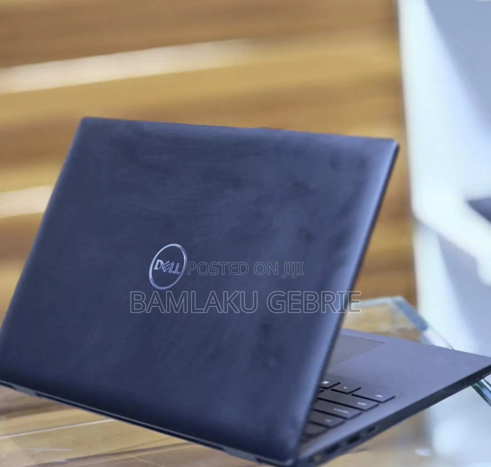 New Laptop Dell Latitude 3120 8GB Intel Core i7 SSD 256GB