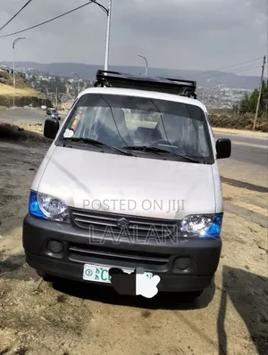 Suzuki Eeco 2025 Silver
