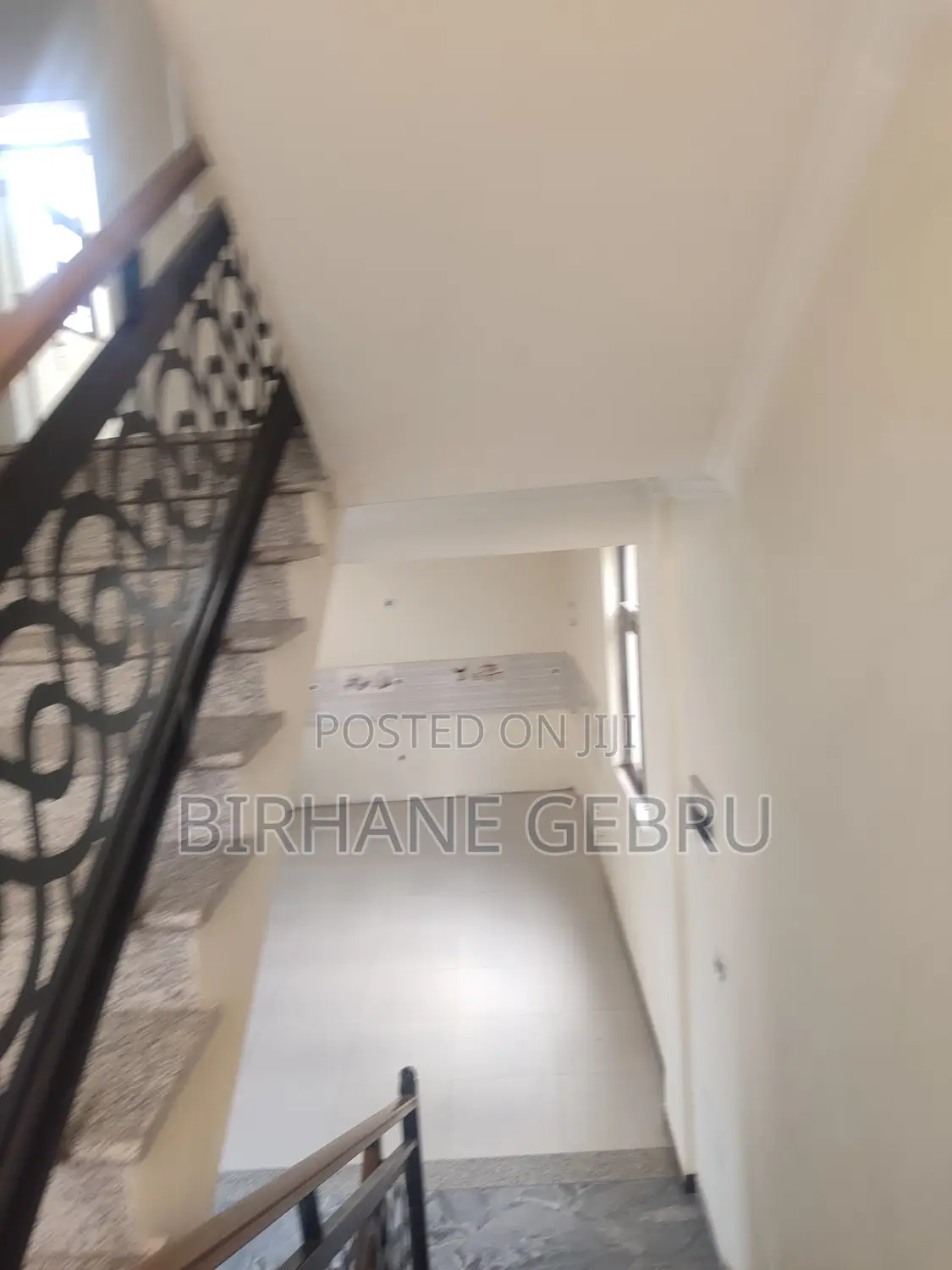G+2 House Rent for Massge Pension and for Living
