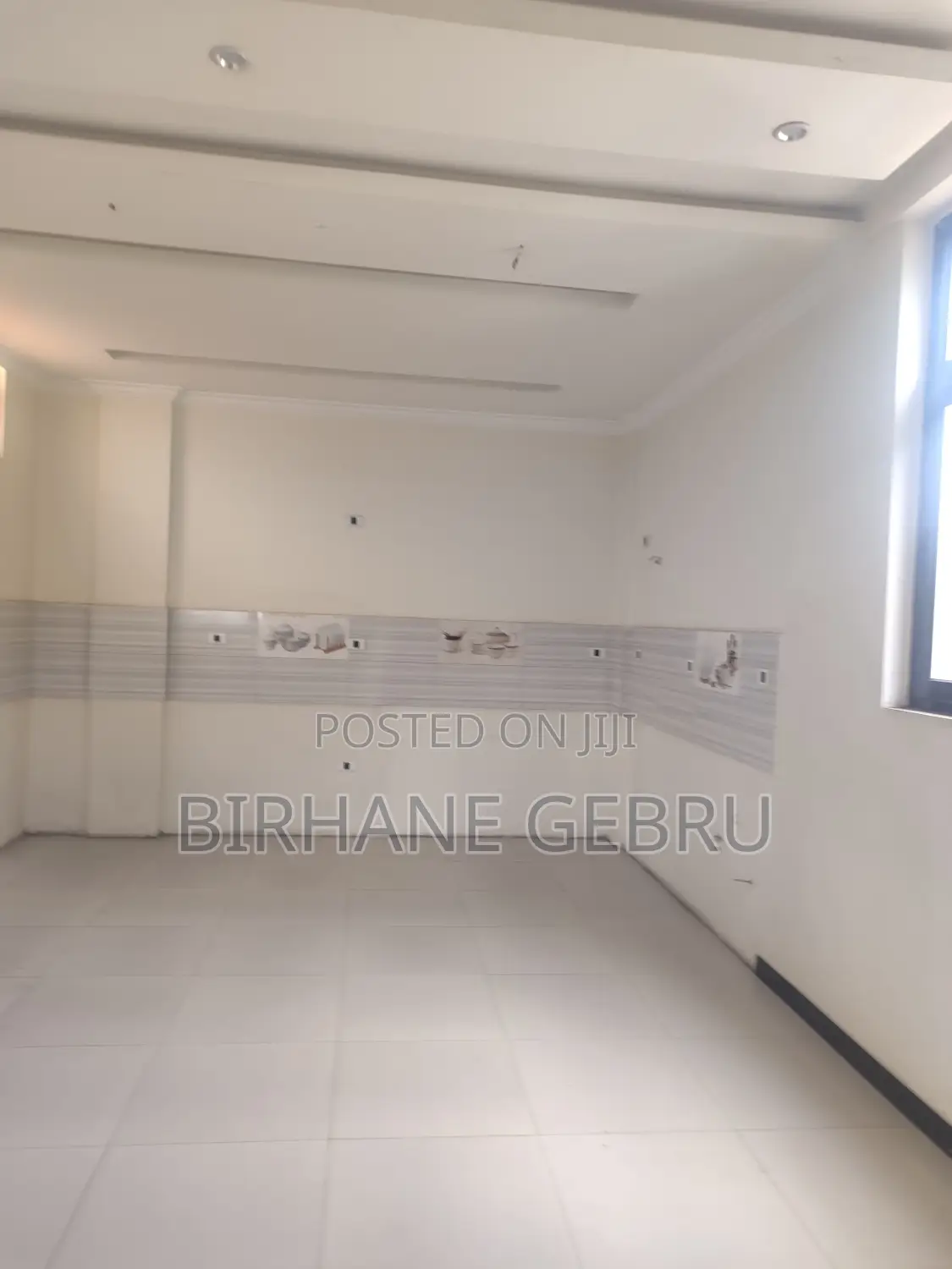 G+2 House Rent for Massge Pension and for Living
