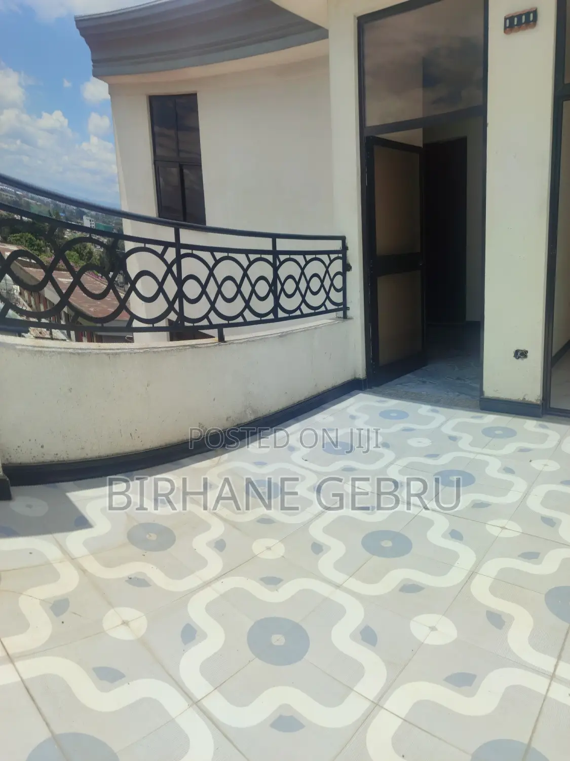G+2 House Rent for Massge Pension and for Living