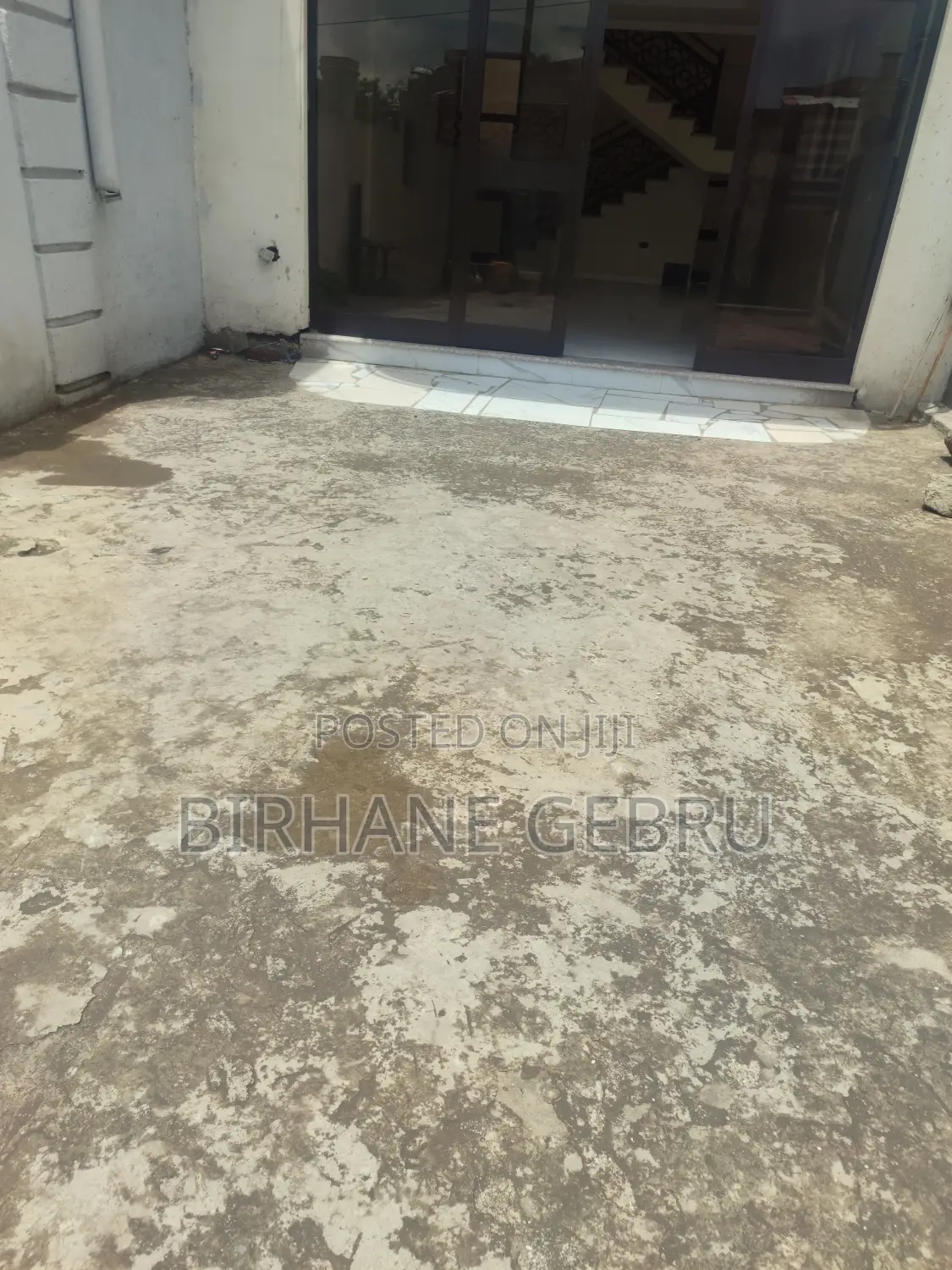 G+2 House Rent for Massge Pension and for Living