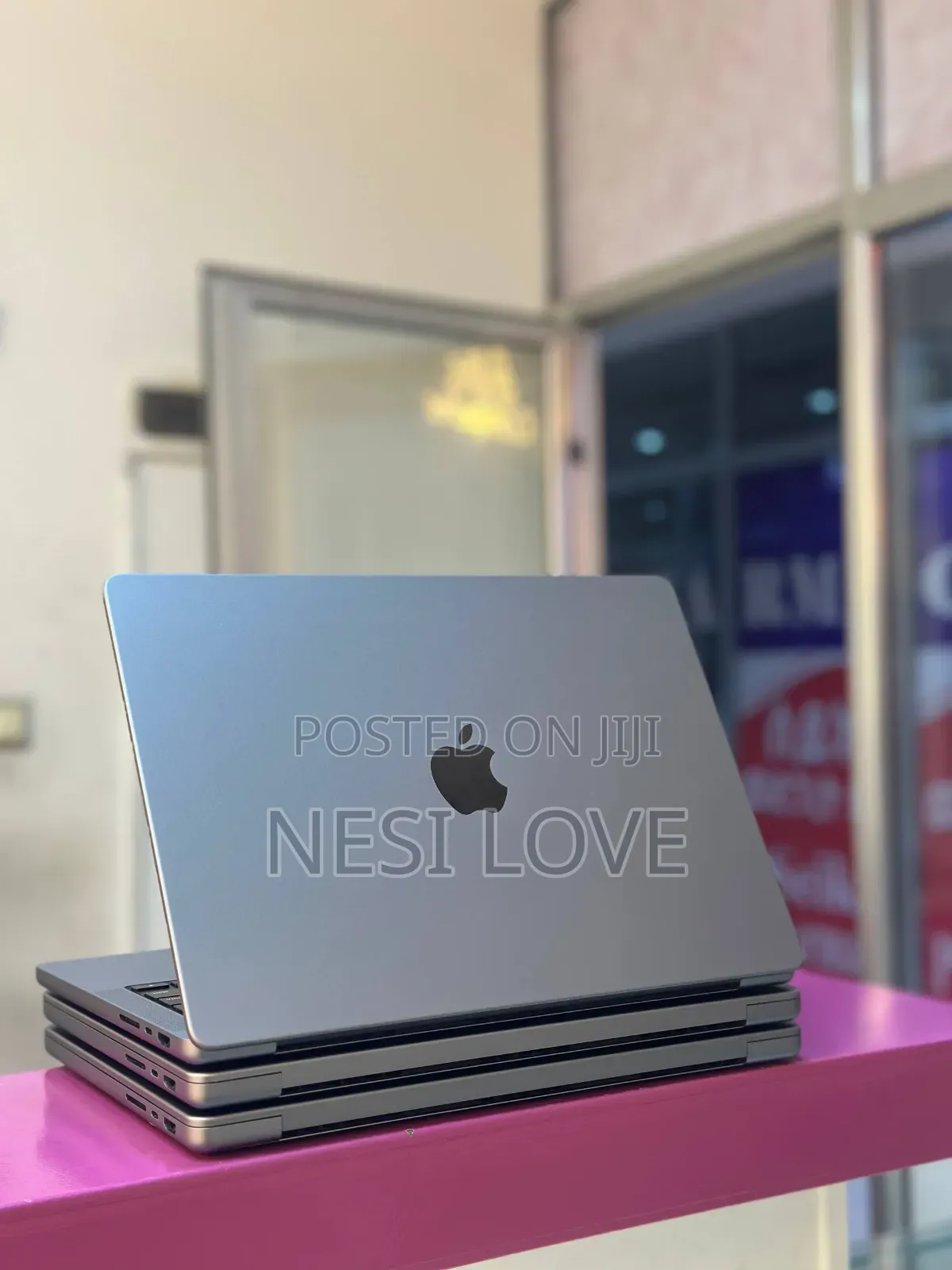 New Laptop Apple MacBook Pro 2021 M1 16GB SSD 512GB
