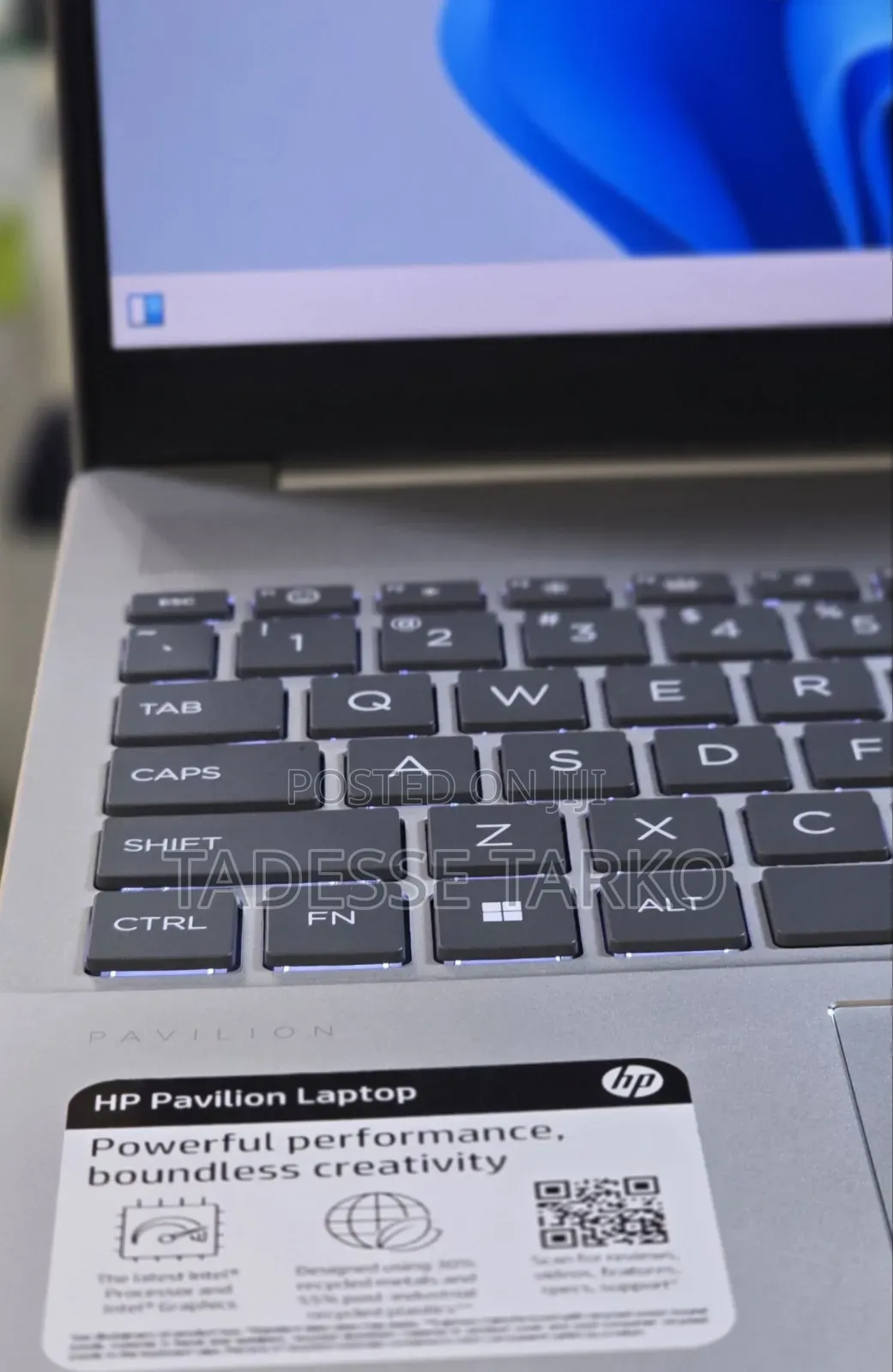 New Laptop HP Pavilion 17 8GB Intel Core Ultra 5 SSD 512GB