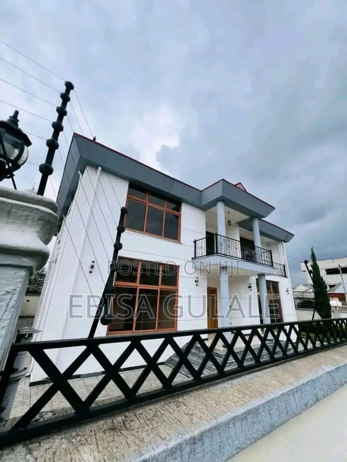 Furnished 8bdrm House in Kanfalo, Yeka for sale