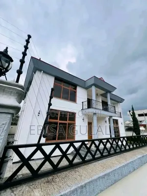 Furnished 8bdrm House in Kanfalo, Yeka for sale