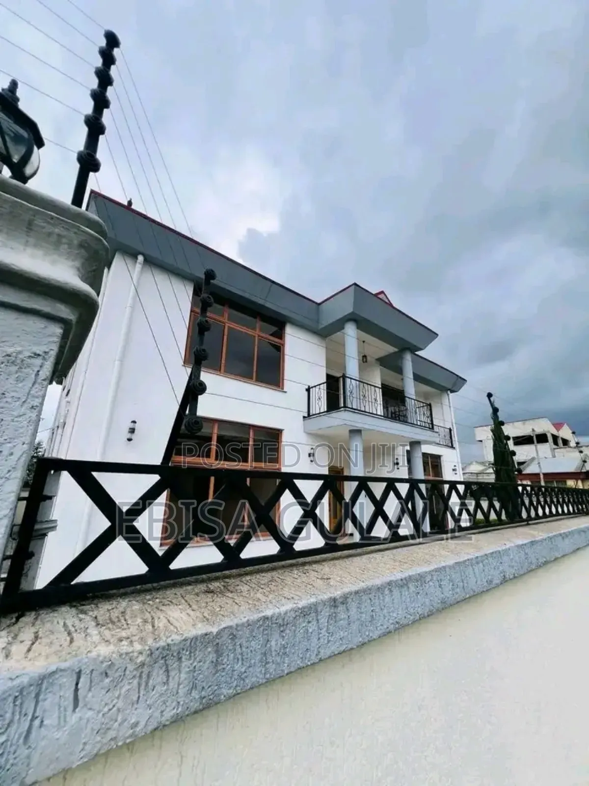 Furnished 8bdrm House in Kanfalo, Yeka for sale