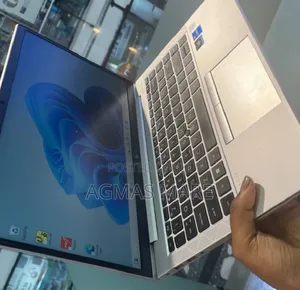 New Laptop HP EliteBook 840 G8 16GB Intel Core i7 SSD 512GB