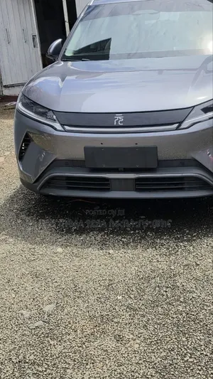BYD Yuan Up 2025 Gray