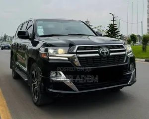 Toyota Land Cruiser 2011 Black