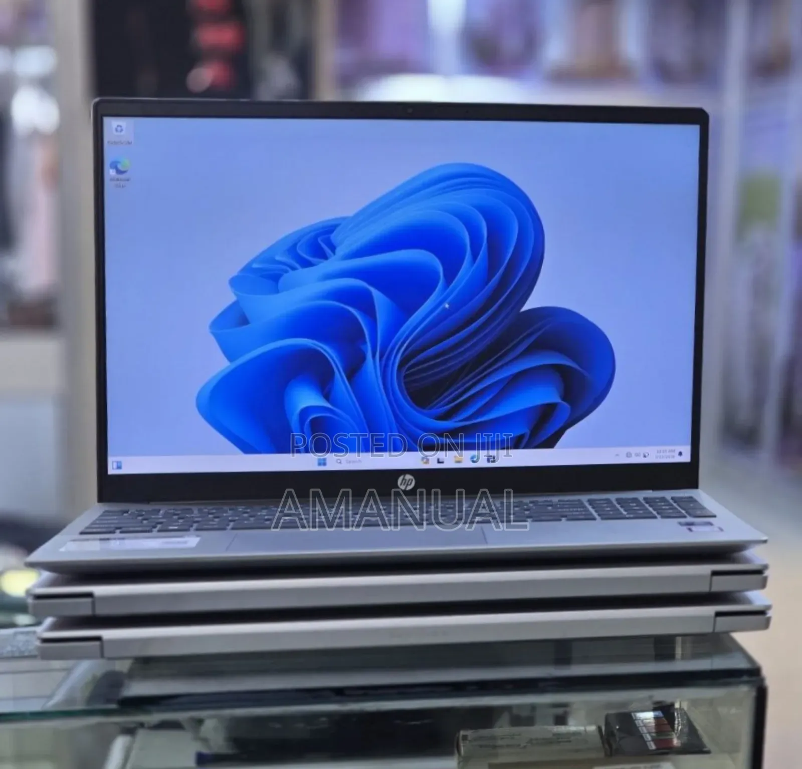 New Laptop HP Pavilion 13 8GB Intel Core Ultra 5 SSD 512GB