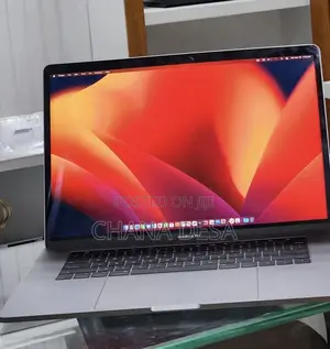 New Laptop Apple MacBook Pro 2017 1GB Intel Core i7 SSD 512GB