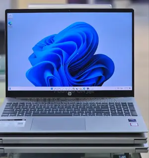New Laptop HP Pavilion 15 8GB Intel Core i5 SSD 512GB