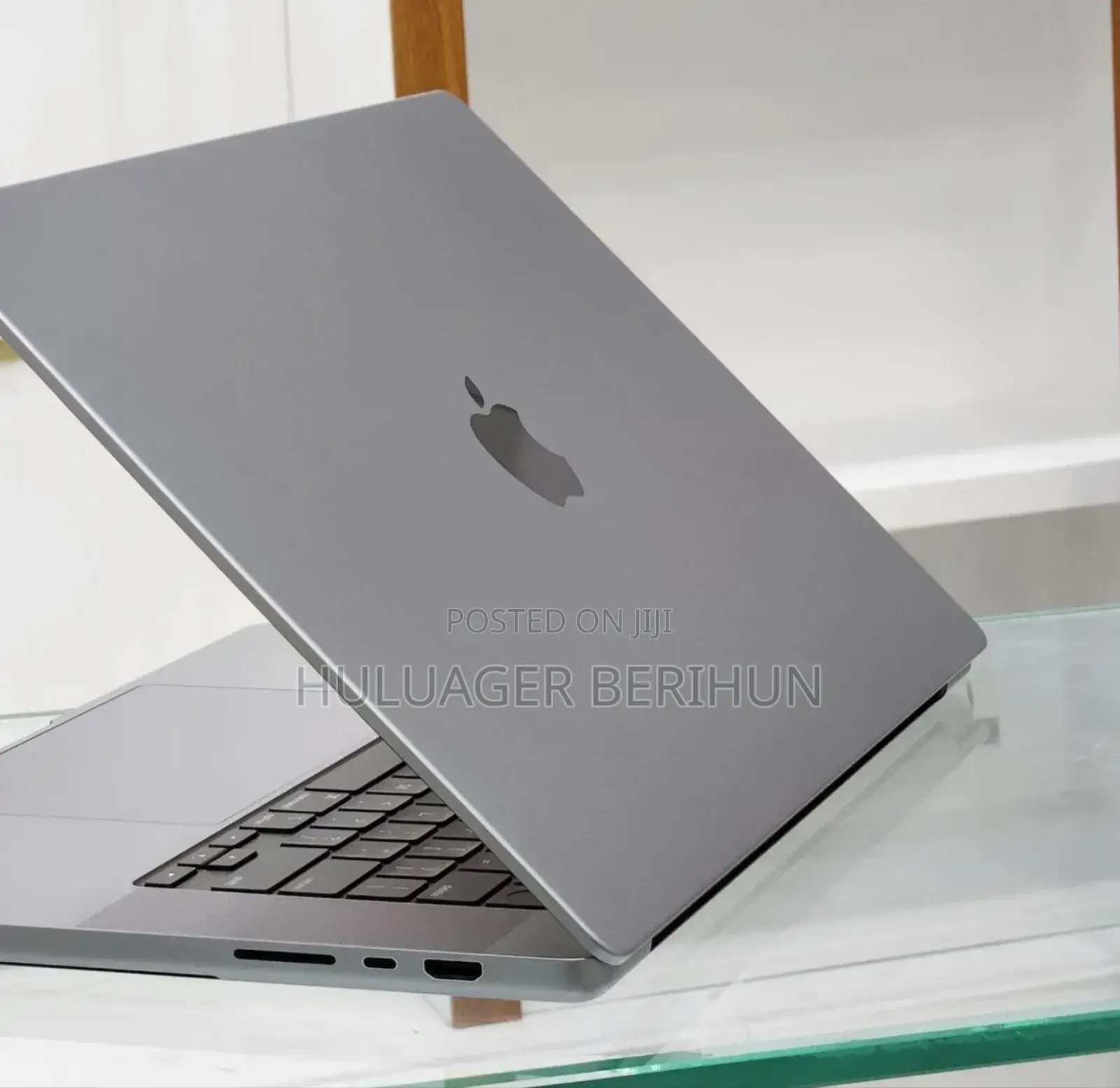 New Laptop Apple MacBook Pro 2016 32GB Apple M1 Pro SSD 512GB