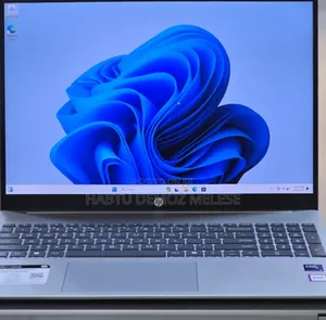 New Laptop HP Pavilion 15 8GB Intel Core Ultra 5 SSD 512GB