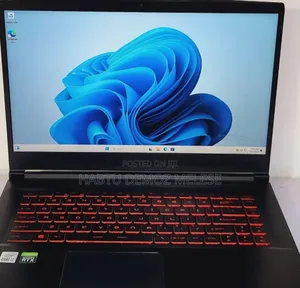 New Laptop MSI Pulse GL66 16GB Intel Core i7 SSD 512GB