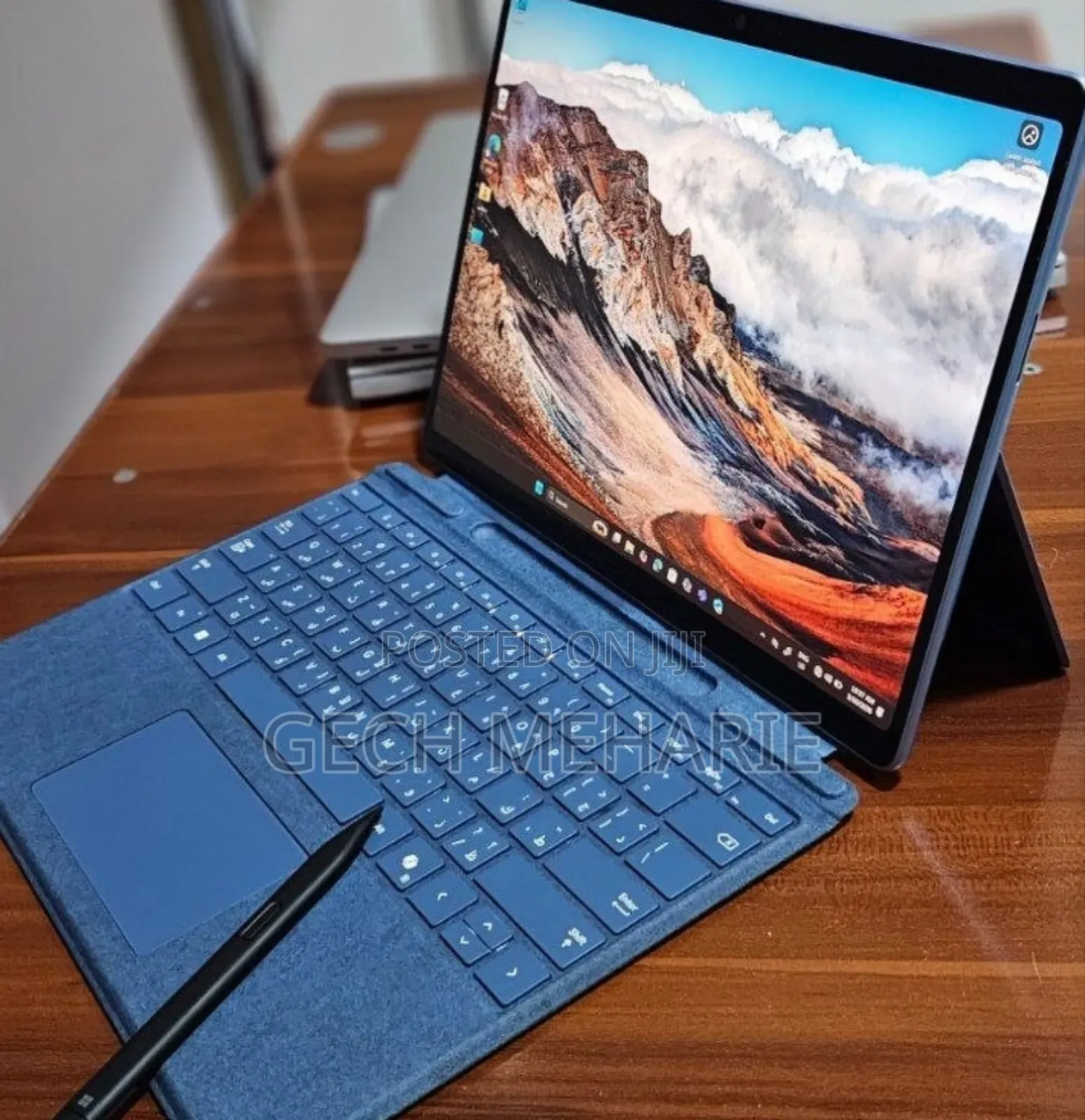 New Microsoft Surface Pro 11th Edition, a Copilot+ PC 16GB SSD 512GB