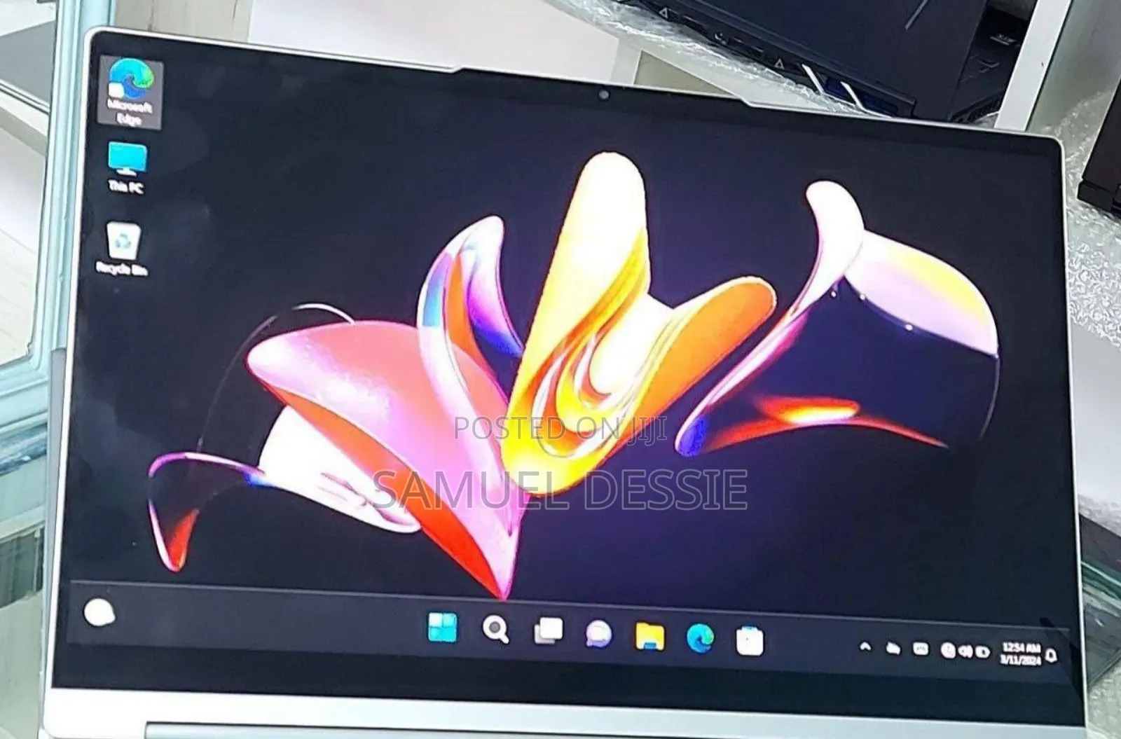 New Laptop Lenovo Yoga 9i 16GB Intel Core i7 SSD 512GB