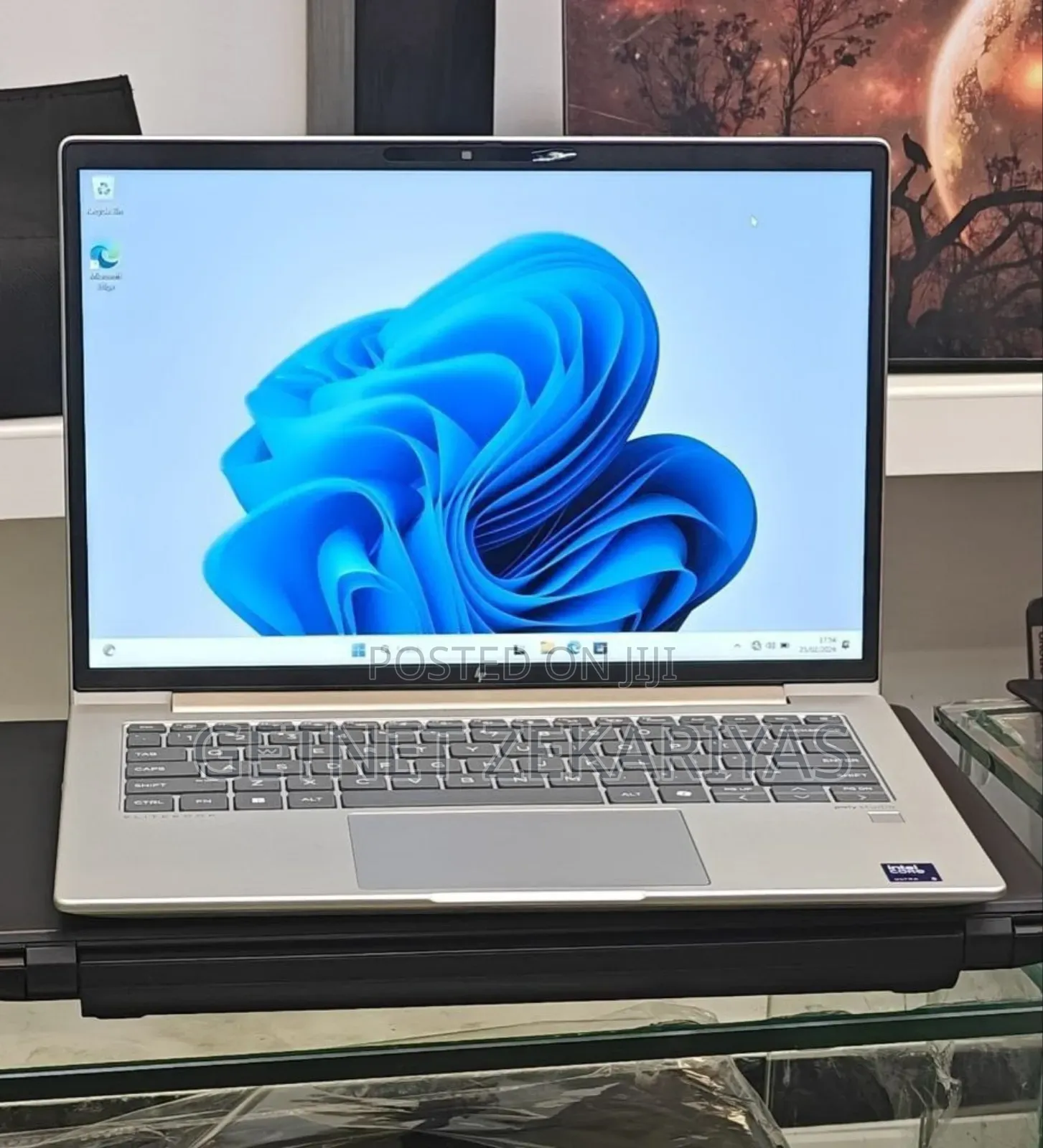 New Laptop HP ProBook 640 32GB Intel Core Ultra 5 SSD 512GB