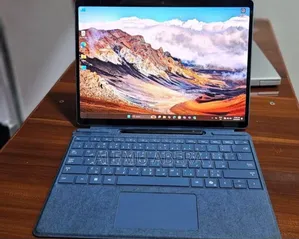 New Microsoft Surface Pro 11th Edition, a Copilot+ PC 16GB SSD 512GB