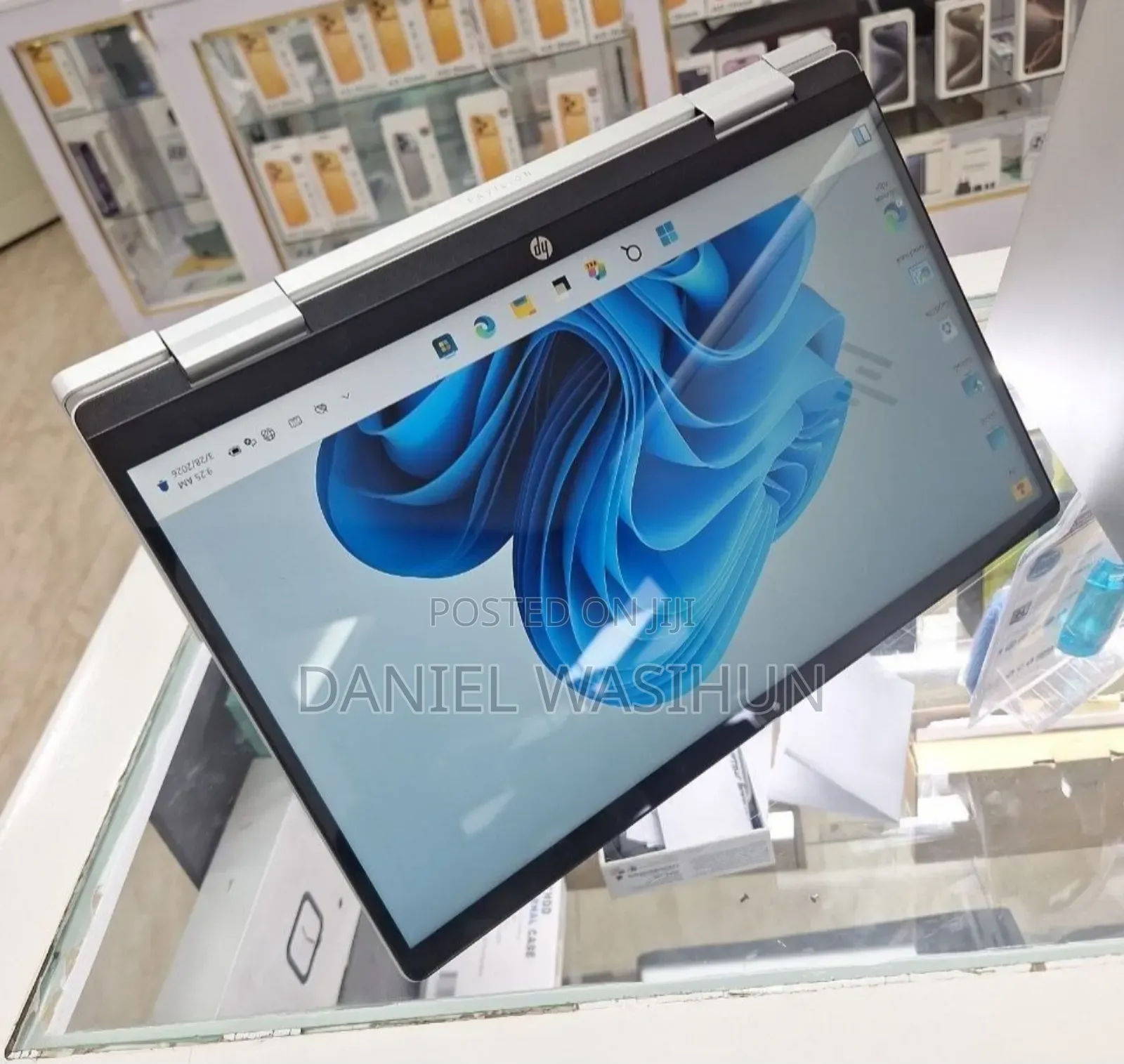 New Laptop HP Pavilion X360 8GB Intel Core i5 SSD 512GB