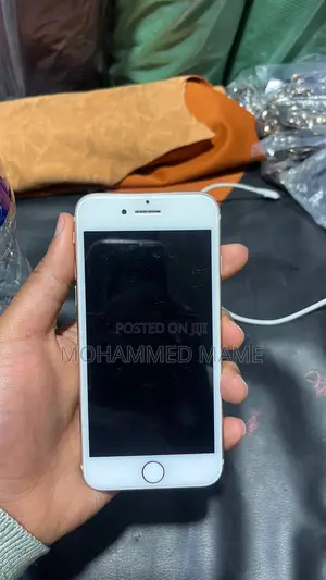 Apple iPhone 8 64 GB Gold