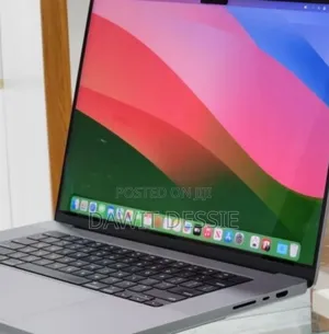 New Laptop Apple MacBook Pro 2021 M1 32GB Apple M1 Pro SSD 512GB