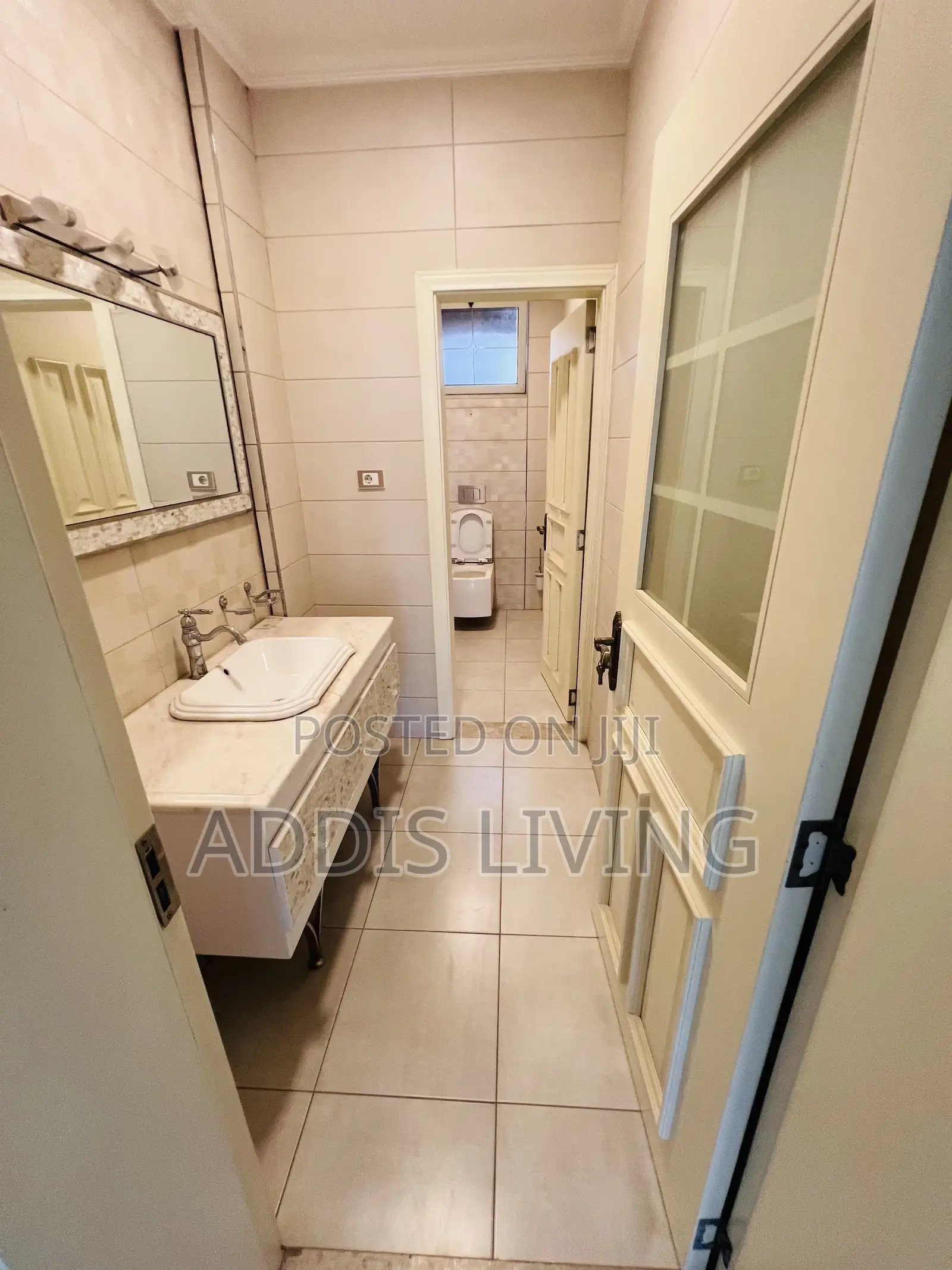 8bdrm Villa in Bole for rent