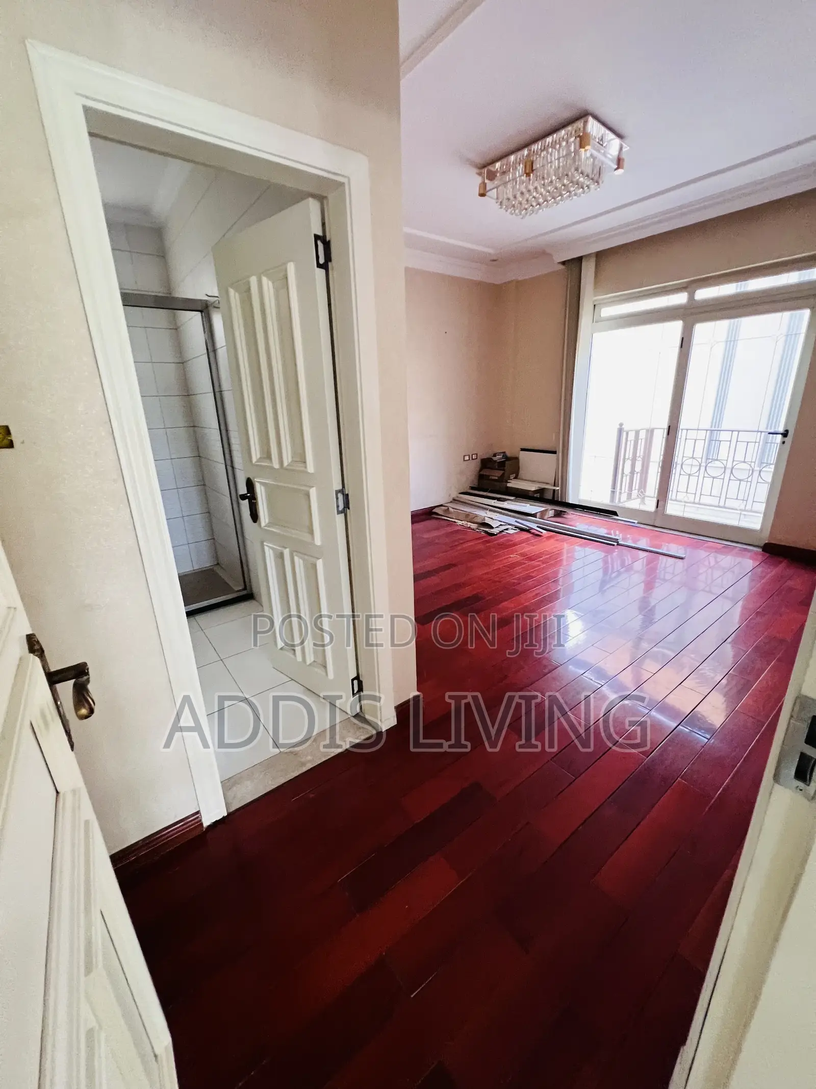 8bdrm Villa in Bole for rent