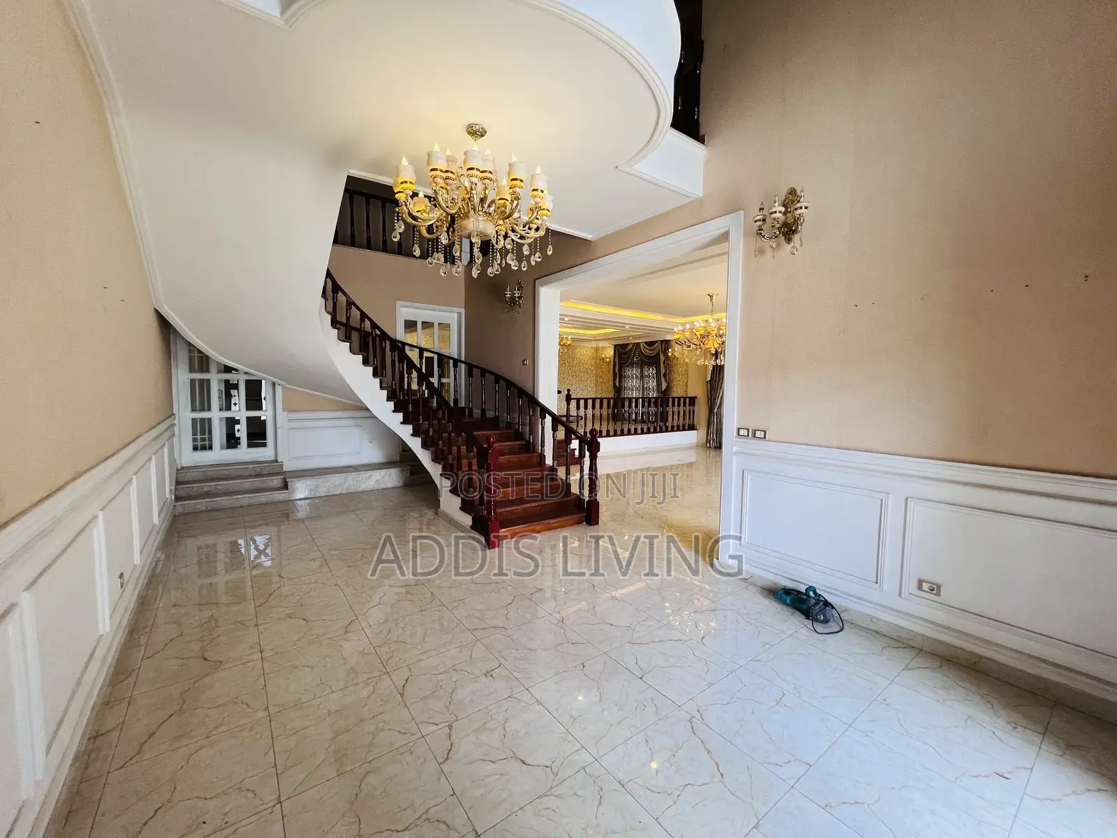 8bdrm Villa in Bole for rent