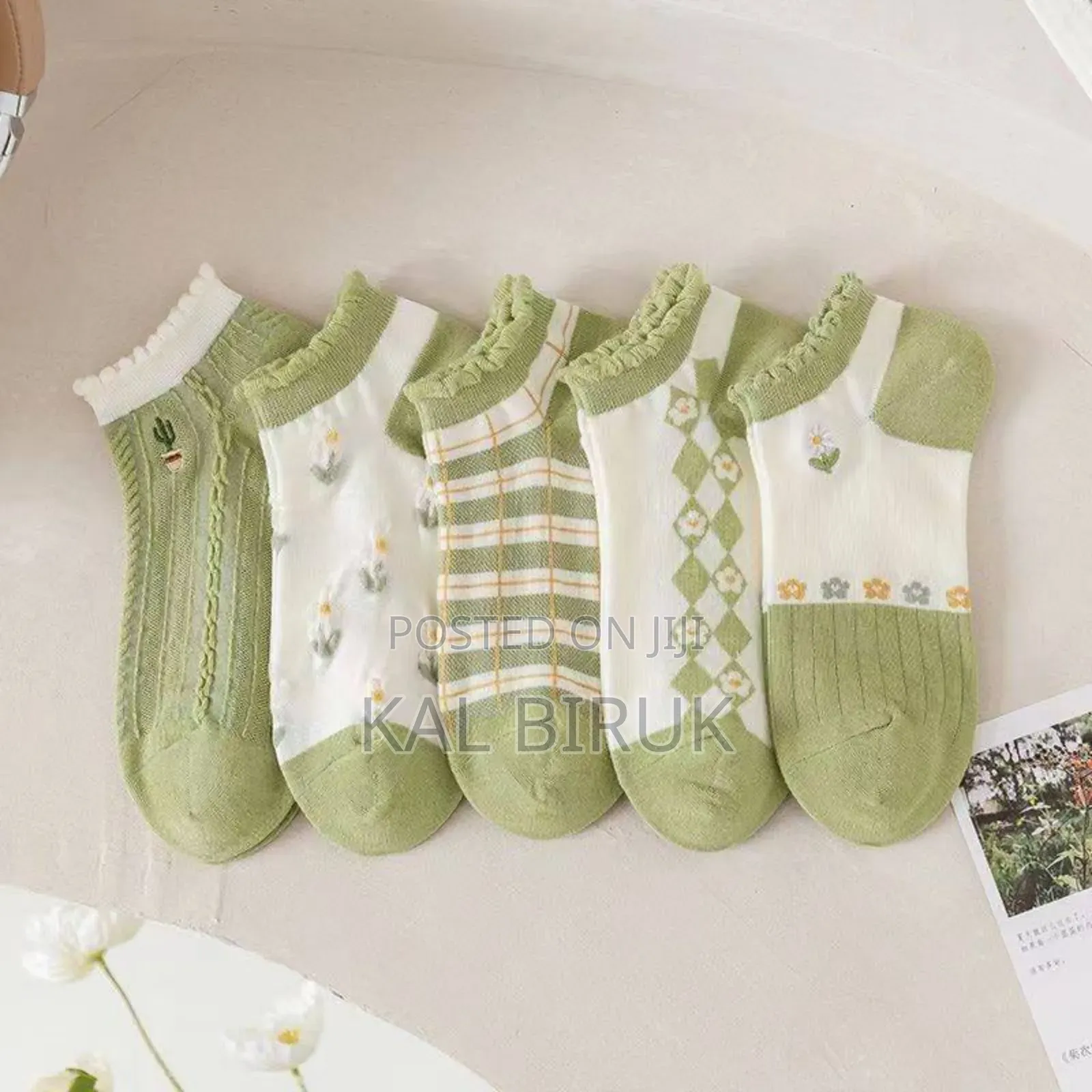 Striped Mid-calf Socks.