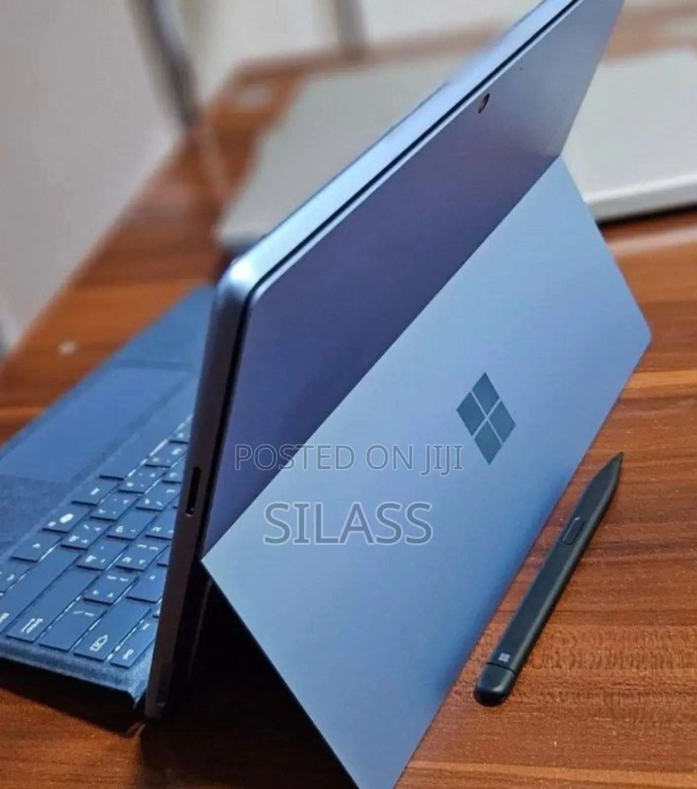 New Microsoft Surface Pro 11th Edition, a Copilot+ PC 16GB SSD 512GB