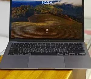New Laptop Apple MacBook Air 2020 M1 8GB Apple M1 SSD 256GB