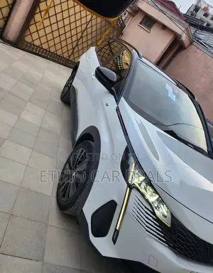 Peugeot 5008 2022 White