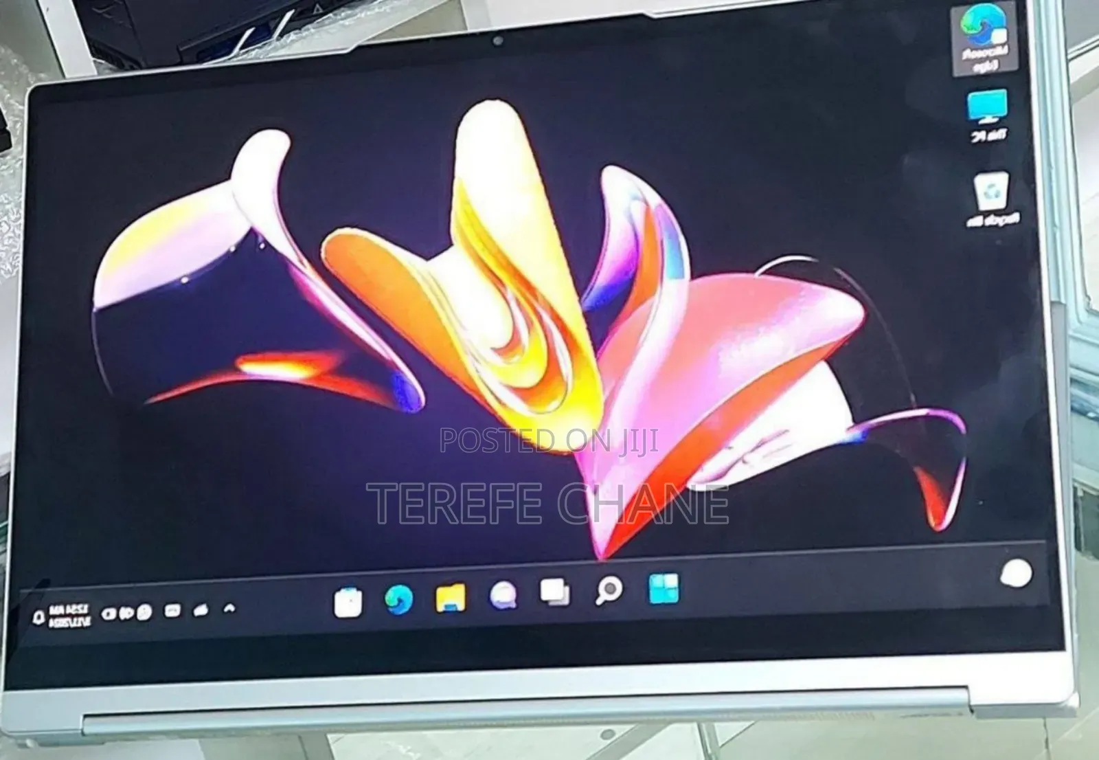 New Laptop Lenovo Yoga 7i 16GB Intel Core i7 SSD 512GB