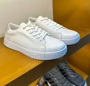 New Arrival Calvin Klein White Lather Fashion Shoes