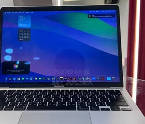 New Laptop Apple MacBook Air 2020 M1 8GB Intel Core i7 SSD 256GB